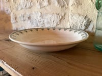 Image 6 of Plat Saint Amand en terre de fer - Vaisselle vintage 