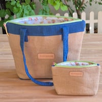 Image 3 of Conjunto SIS bolso y neceser en arpillera y denim azul medio