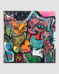 Image 2 of “Gatos Overload”