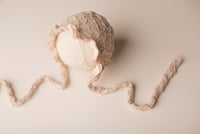 Image 2 of AMELIA cotton soft bonnet