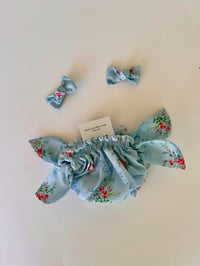 Image 5 of Bikini en Liberty Fabrics Bridgerton Tana Lawn Garden Blooms