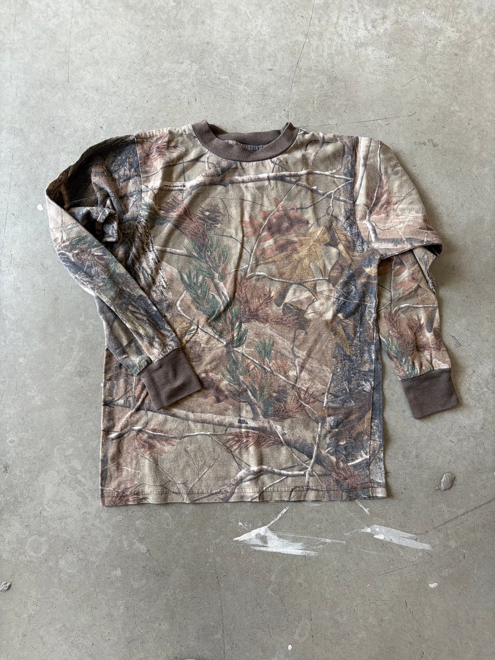 Image of Vintage Realtree Camo Long Sleeve 
