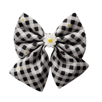 Daisy Bow