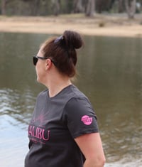 Image 2 of Womens Malibu Sun Tee - Charcoal / Pink