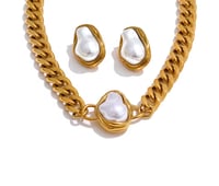Image 1 of Golden Pearl Necklace Vintage Set-    Xp