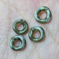 Image 4 of UV GREEN PEARL SPACERS SET