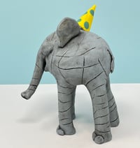 Image 4 of Party elephant