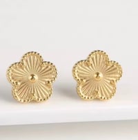 Gold Clover Earrings