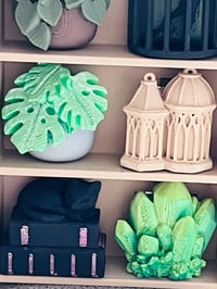 Image 3 of Mini Bookshelf with Clickers – 3D Printed Decorative Shelf Set