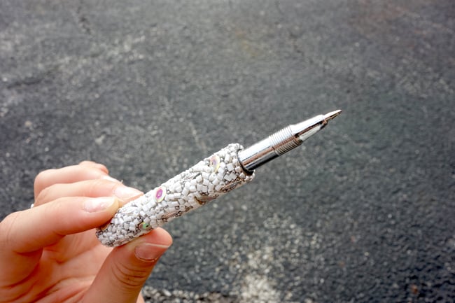 BEADED PEN