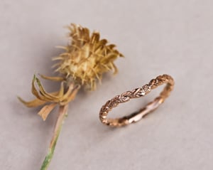 Image of 18ct rose gold 2mm laurel leaf carved wishbone ring