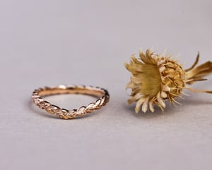 Image of 18ct rose gold 2mm laurel leaf carved wishbone ring