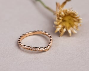 Image of 18ct rose gold 2mm laurel leaf carved wishbone ring