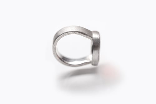 Image of "Light" silver ring with red acrylic glass 15 mm  · LUX ·
