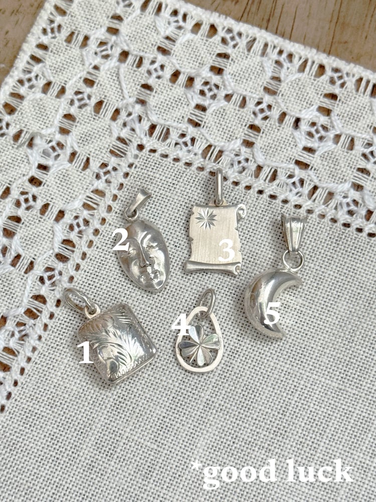 Image of p r e l o v e d  vintage lucky charms *good luck