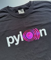 PYLO)))N TEE