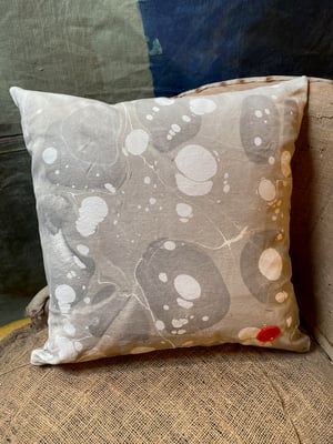 Image of isabelle + marble pillow no. 01