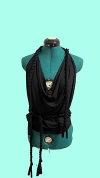 low fitting tied top