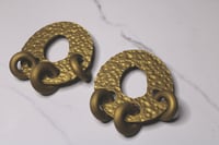 Image 2 of Muse (Gold)