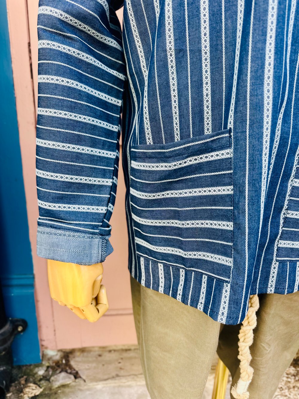 THE ARTIST SMOCK (Embroidered Chambray)