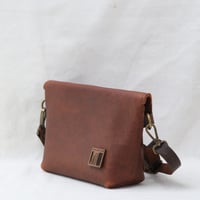 Image 4 of Commuter Lite in vintage brown