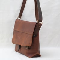 Image 4 of Low Pudgy Messenger in vintage brown