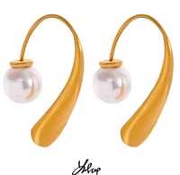 Image 2 of Waterproof Pearls Stainless Steel earrings 