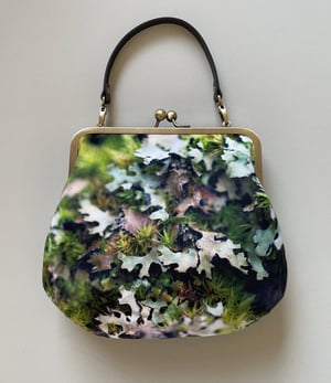 Image of Moss, large velvet kisslock shoulder bag