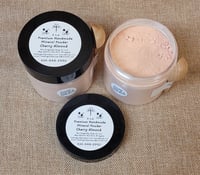 Image 5 of Premuim Handmade Mineral Powder