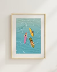 Image 1 of Flottaison entre amies