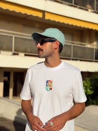 Image 3 of Camiseta “LOVE" unisex 