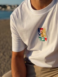 Image 4 of Camiseta “LOVE" unisex 