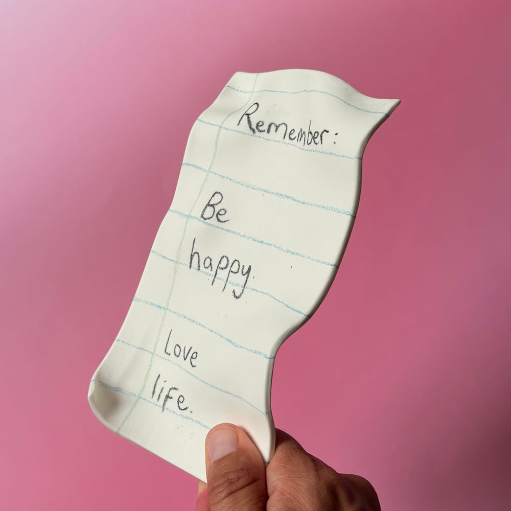Image of Be happy porcelain note