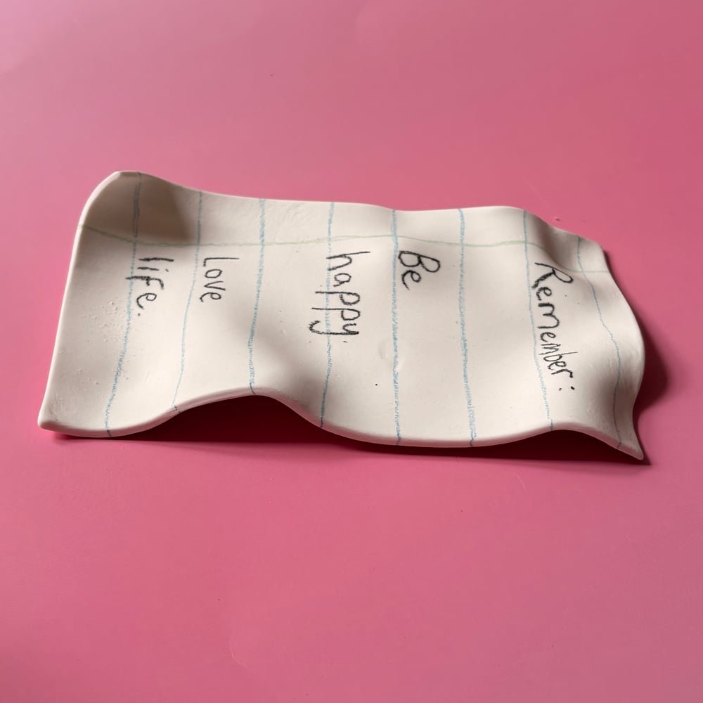 Image of Be happy porcelain note