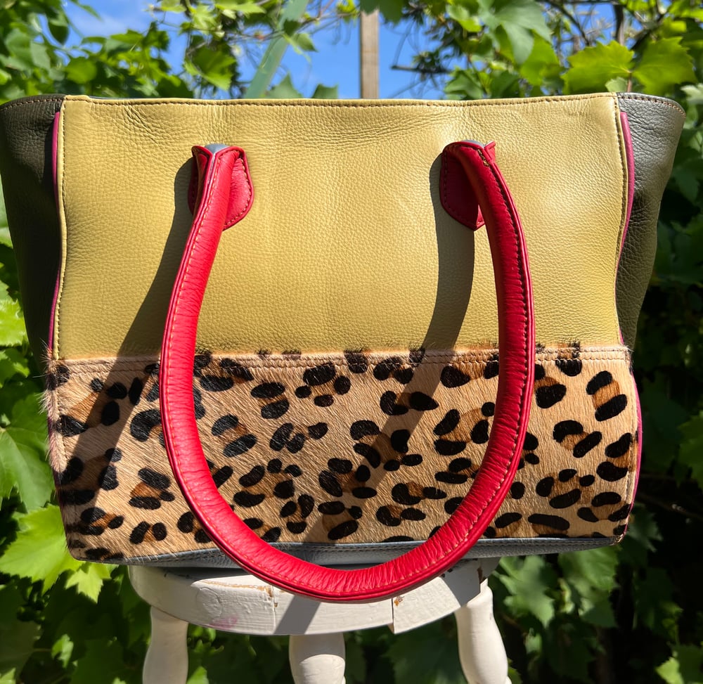 Image of Medium Leather/Tote #MT1