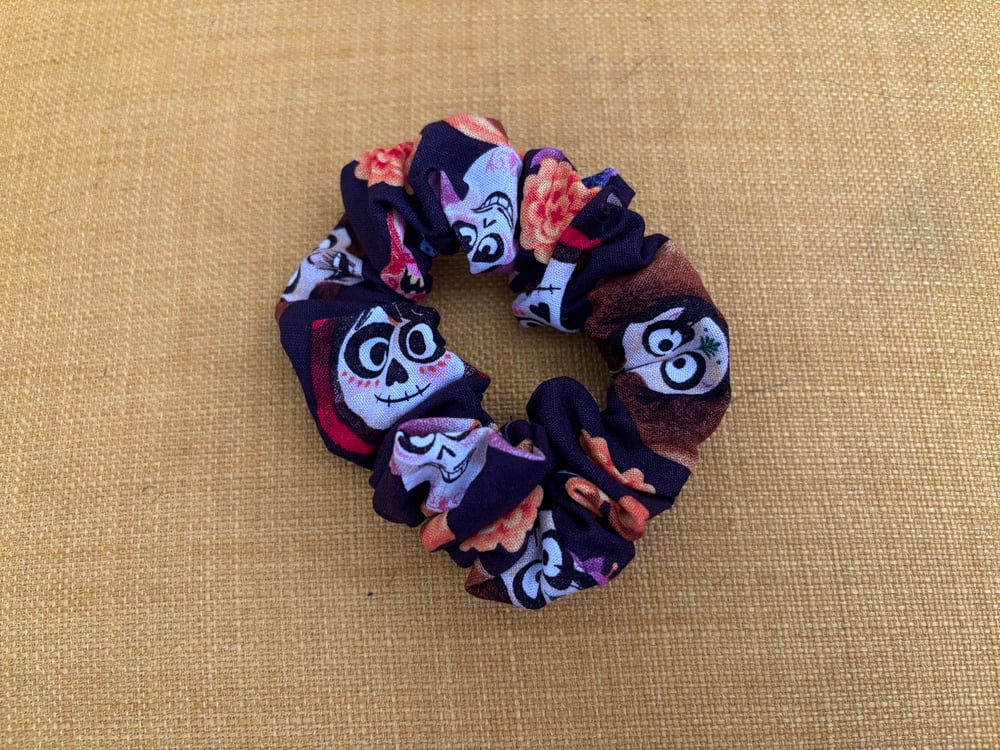 Image of Rememberance Scrunchie
