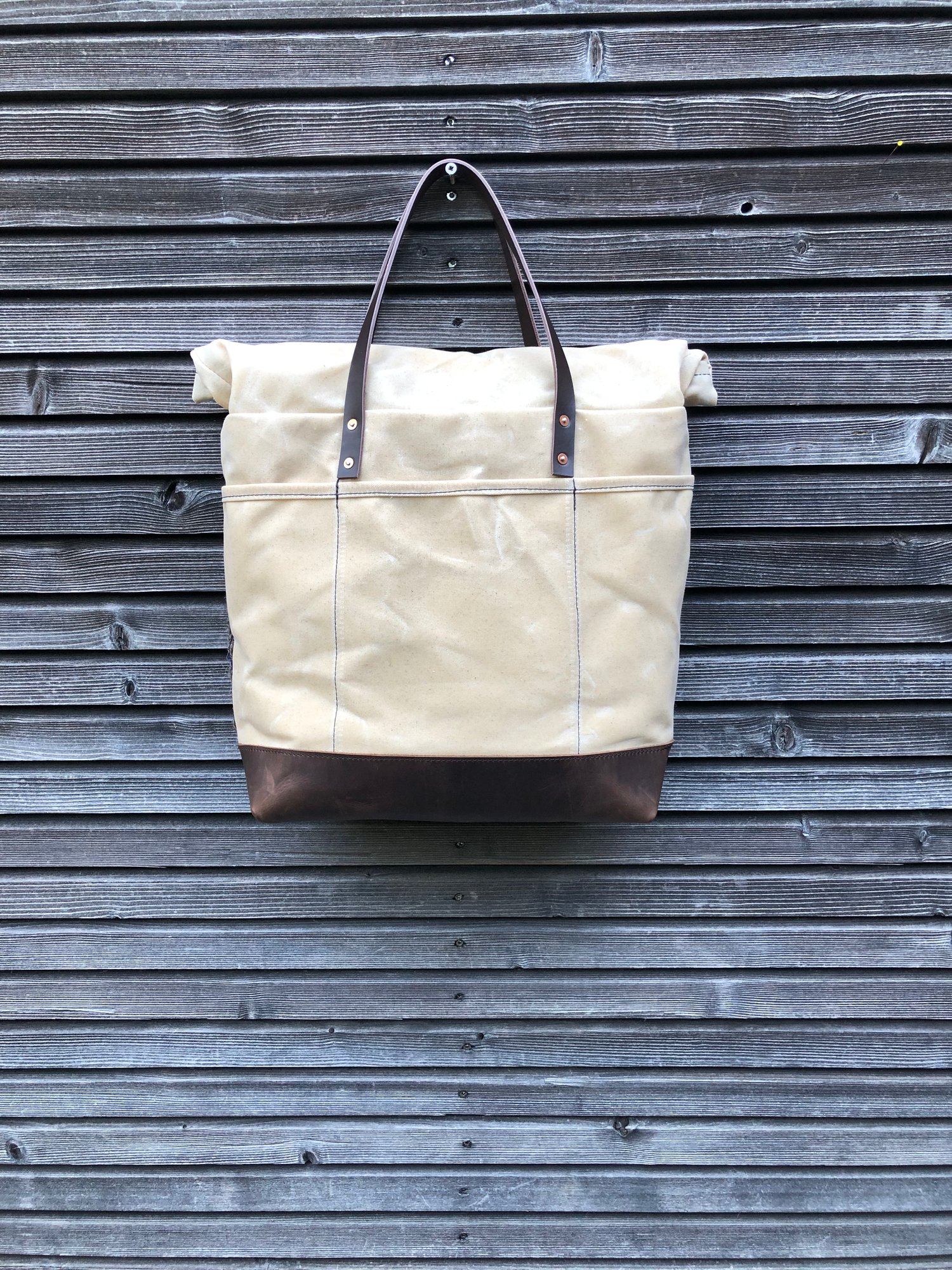 Image of Copy of Carryall in natural waxed canvas with an exterior pocket in handwoven wool fabric