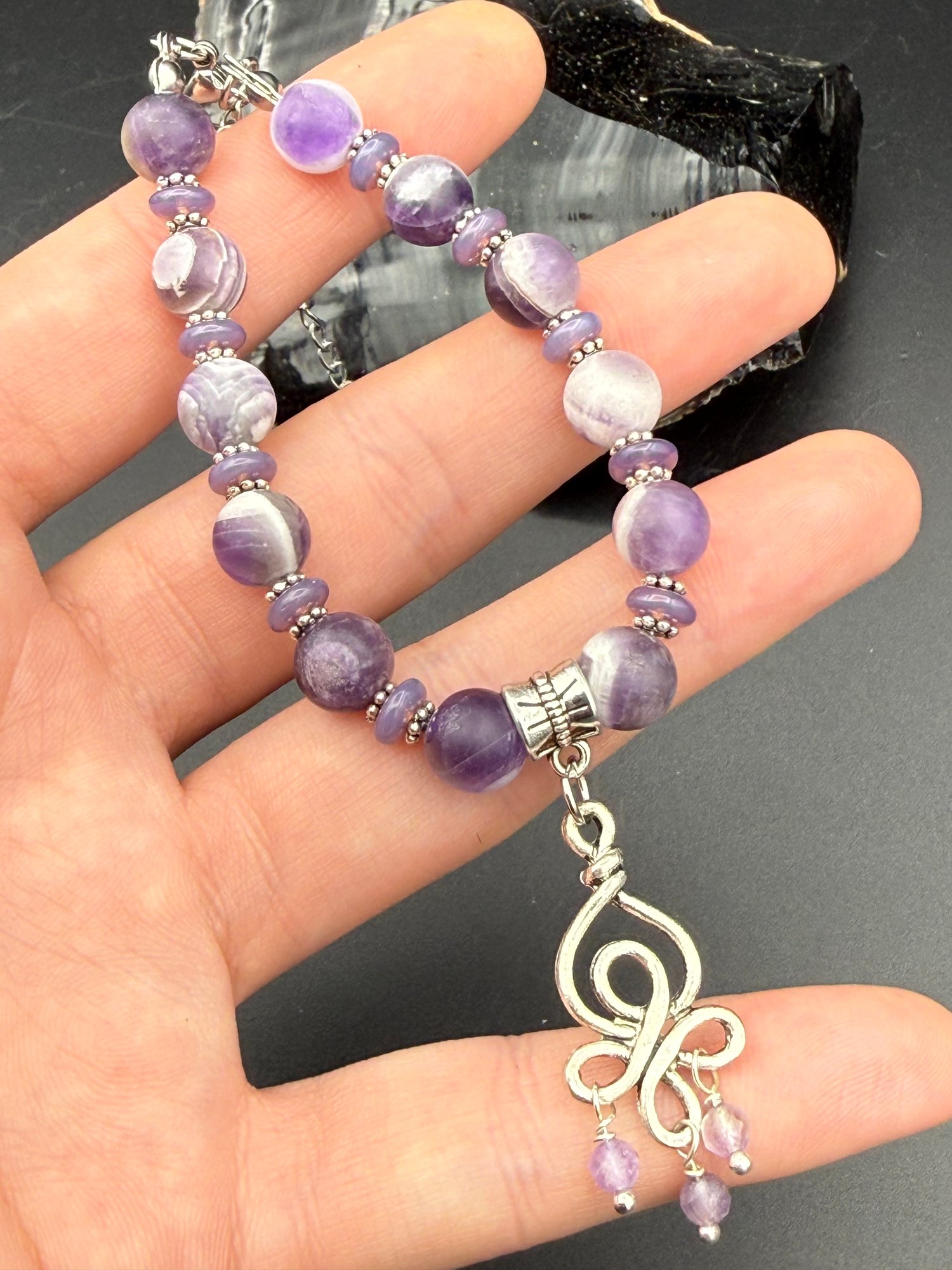 8mm Matte Amethyst Clasp Bracelet