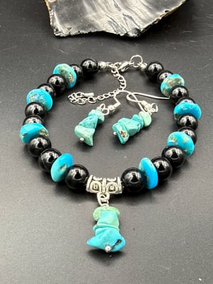 Real Turquoise Clasp Bracelet with Onyx + Earrings