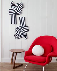 Image 2 of Classic Knot Ribbon Print