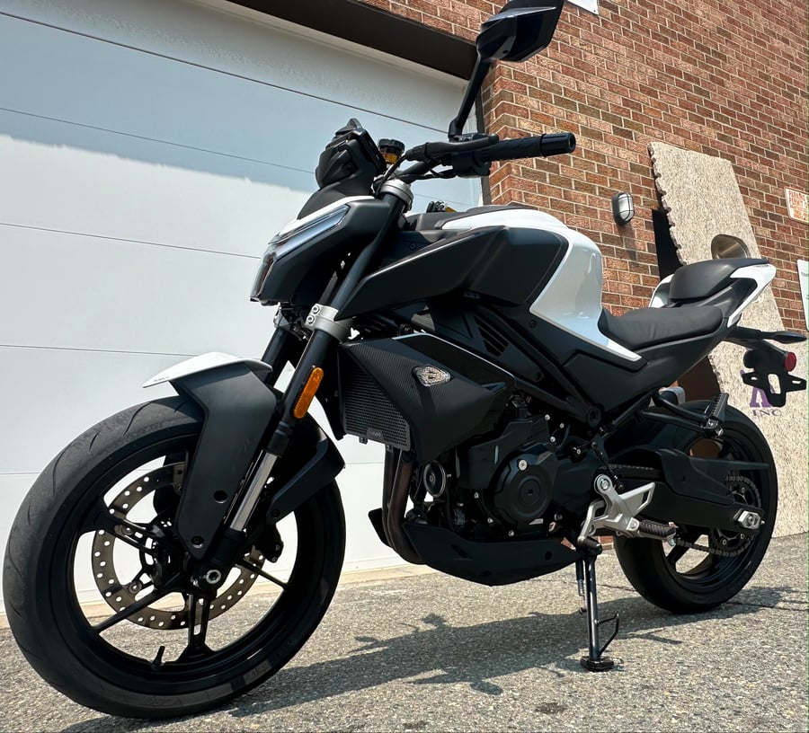 Image of 2024 CF Moto 450NK! Only 1,560 miles!