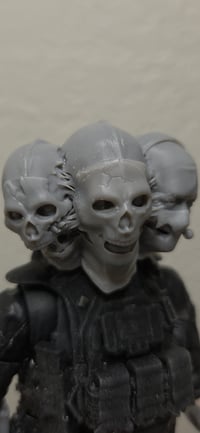 Image 1 of Call of duty heads! 