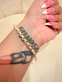 Image 2 of Box bracelet