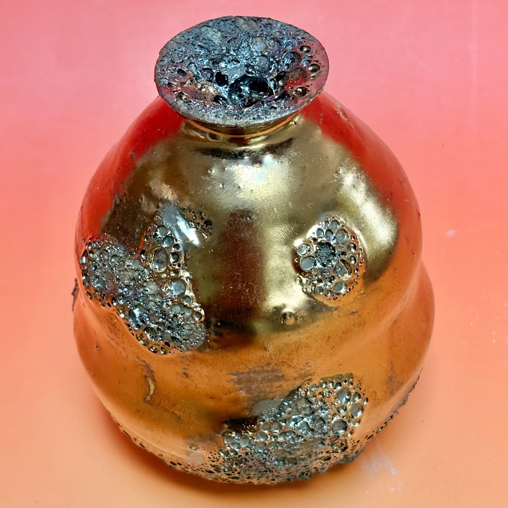 Image of Lot of Gold Dragon Vases 