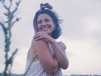 Image 1 of Zinta lili