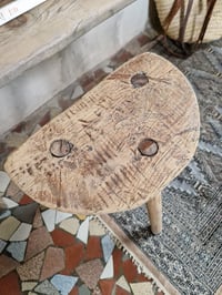 Image 4 of Le tabouret de traite 
