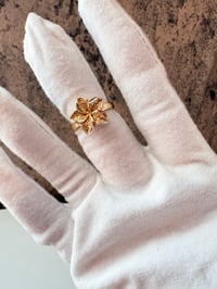 Hibiscus gold laminated ring 
