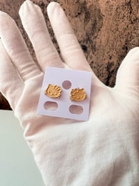 Image 1 of Kitty face gold laminated earrings 