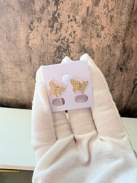 Image 2 of butterfly gold laminated earrings 