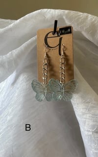Image 3 of (holografisch/glow in the dark) schmetterling ohrringe
